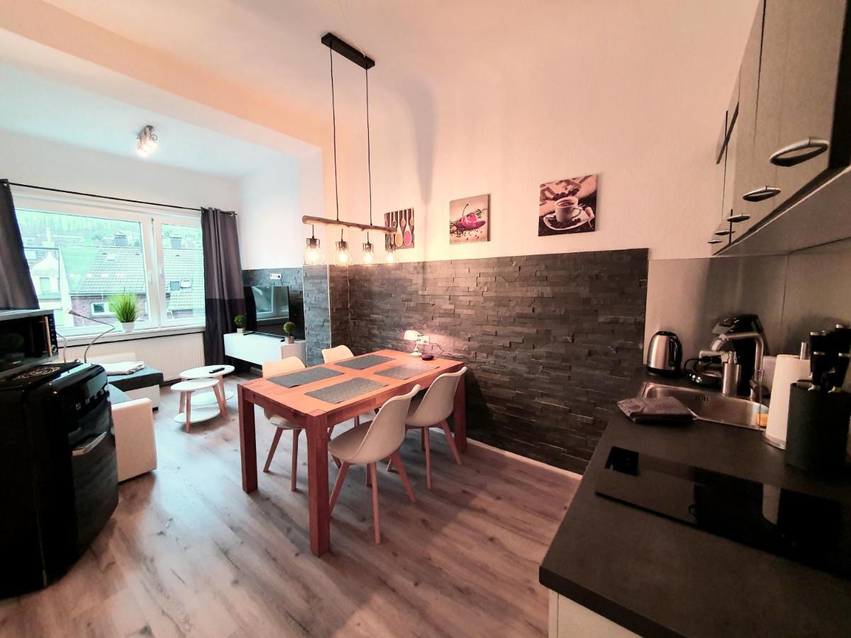 Moderne Wohlfuehloase Zentral In Seenaehe - Pillow Menu, 2 Stk 55" Smart Tvs, Netflix, Disneyplus Uvm Wetter  Εξωτερικό φωτογραφία